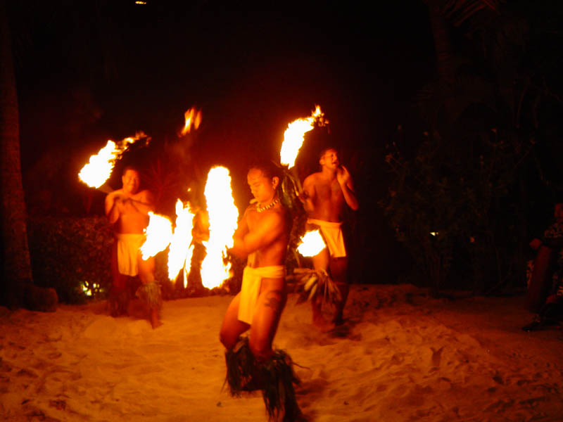 Tiki show at le Maitai, Bora Bora